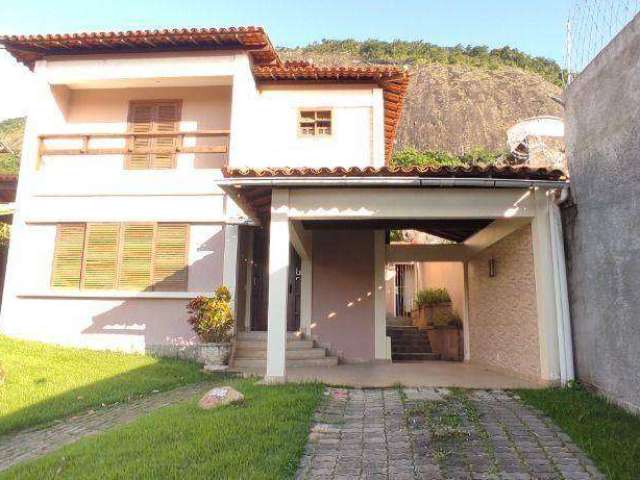 Casa com 4 Quartos à venda, 350 m² por R$ 1.800.000 - Itaipu - Niterói/RJ