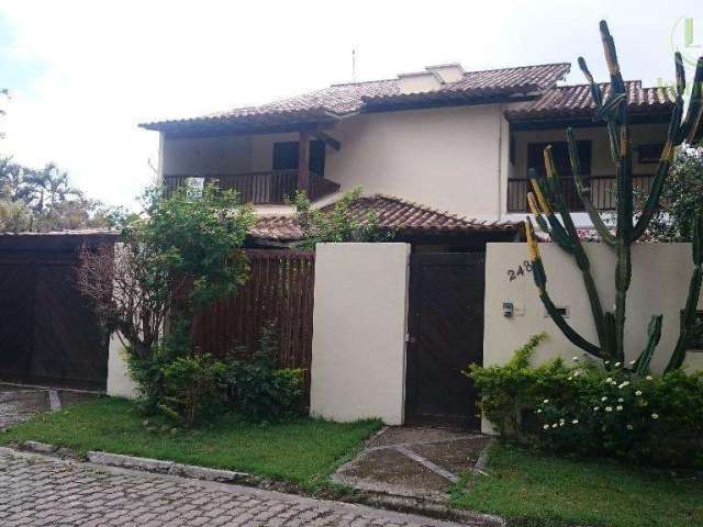 Casa com 4 dormitórios à venda,  por R$ 950.000 - Itaipu - Niterói/RJ