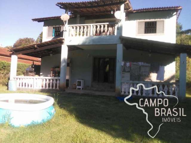 Ótima chácara em Monteiro Lobato! Com casa boa, lago e varanda gourmet!