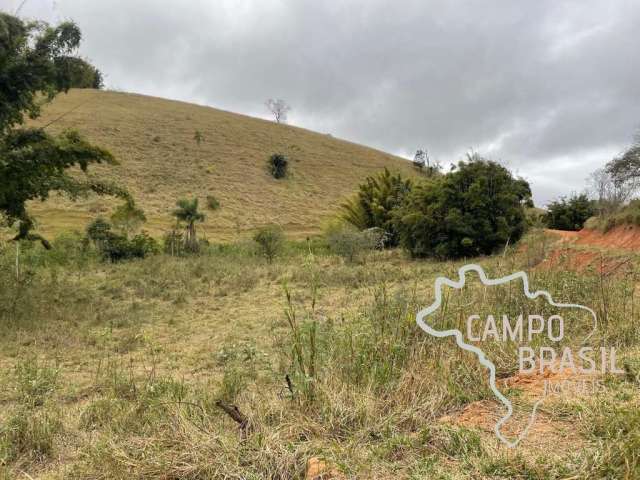 Área rural 3,5 alqueires á 2km do asfalto  com pasto formado e nascente  em jambeiro !