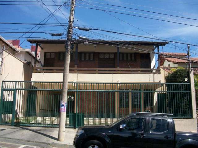 Casa a venda, 04 quartos, R$ 2.000.000,00.