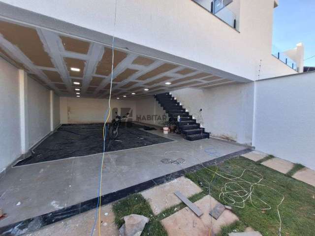 Casa geminada independente a venda, 03 quartos, R$ 999 mil.
