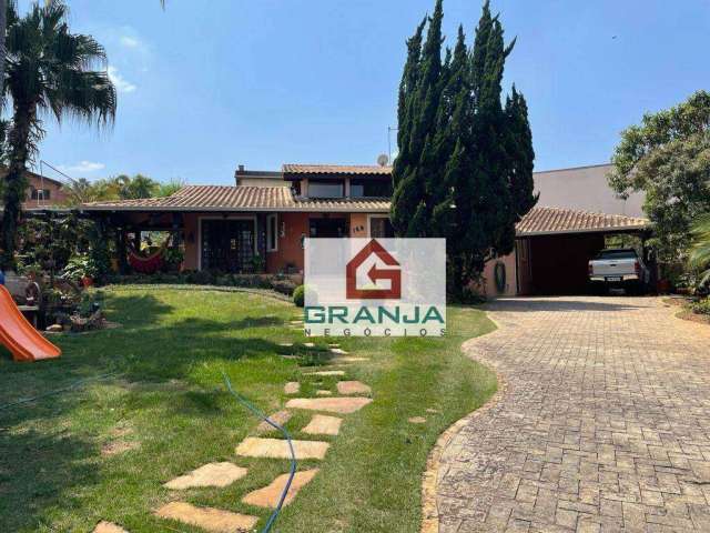 Casa com 3 dormitórios à venda, 323 m² por R$ 1.500.000,00 - Granja Viana - Jandira/SP