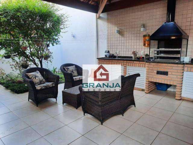 Casa com 3 dormitórios à venda, 149 m² por R$ 980.000,00 - Granja Viana - Cotia/SP