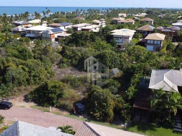 PRAIA DO FORTE - Condomínio Piscinas Naturais (Acácias). Terreno à venda a poucos metros da praia para a construção de imóvel de luxo.