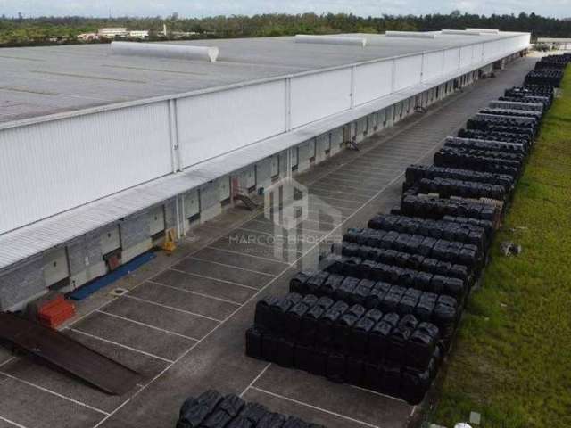 LOCAÇÃO - GALPÃO LOGÍSTICO INDUSTRIAL. Via de Ligação, Polo Petroquímico de Camaçari. Dispomos de 3 módulos de 1200m² cada. São 3.600m² no Total.