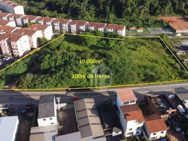 SIMÕES FILHO - TERRENO COM 10.000m² em localização central na Cidade. Ideal para empreendimentos de médio porte como Igrejas, Mercados, Escolas.