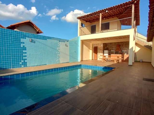 Casa com 04 quartos e piscina, linda em São Joaquim de Bicas (Oportunidade)