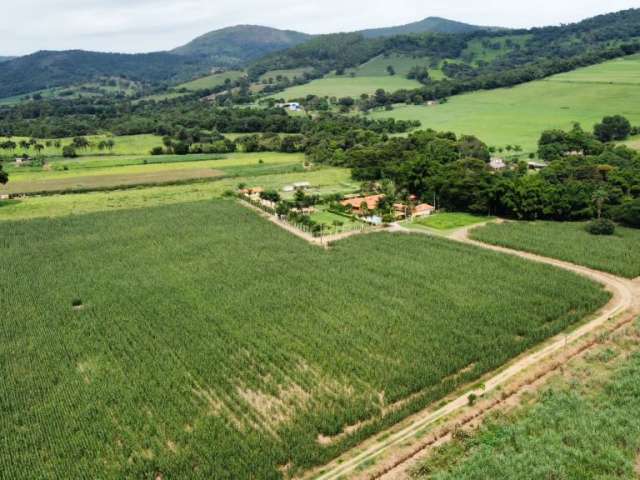 Lotes de 1.000m² financiados á venda em Mateus Leme MG