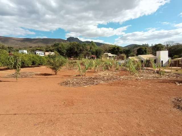 Chácara de 1000m² á venda no Condomínio Fazenda Mirante em Igarapé-MG!