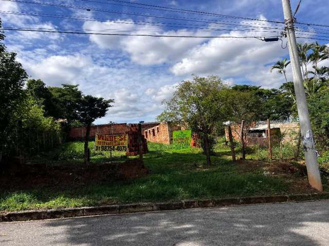 Terreno á venda de 516m², com ótima localização em Betim MG!