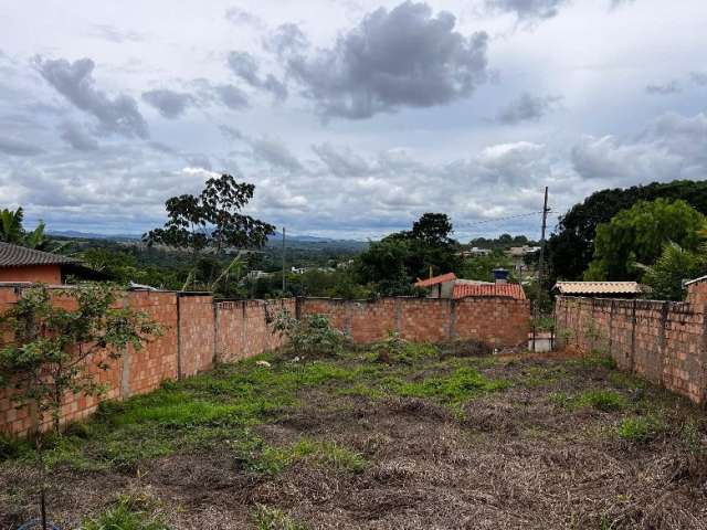 Terreno/lote á venda de 360m² com ótima topografia em Igarapé MG!