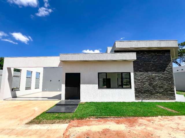 Casa de condomínio á venda com 03 quartos sendo 01 suíte em Igarapé MG!