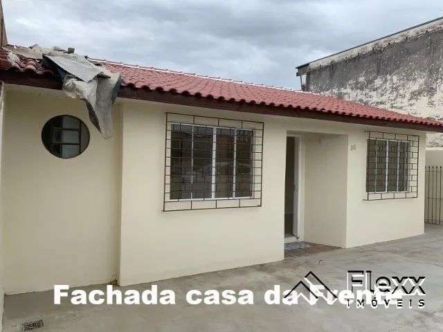 Casa com 4 dormitórios à venda, 145 m² por R$ 449.990 - Capão da Imbuia - Curitiba/PR