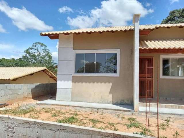 Casa em condomínio à venda em Paty do Alferes-RJ, bairro Mantiquira. 2 quartos, 1 suíte, 1 sala, 2 banheiros, 1 vaga de garagem. 223,22 m².