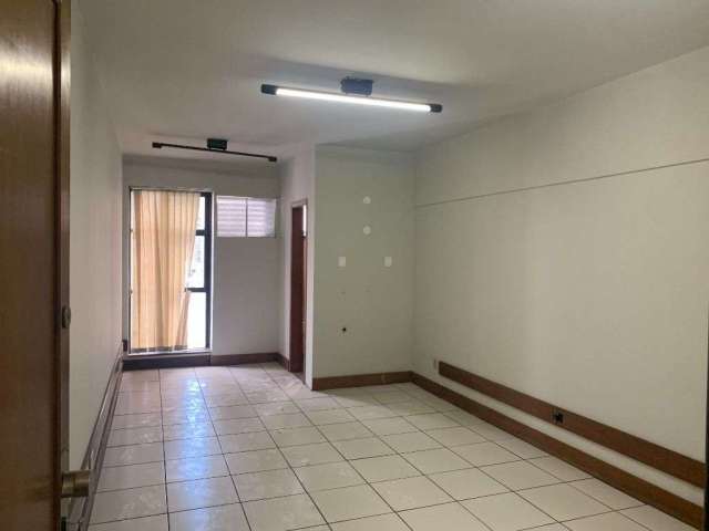 Excelente oportunidade de locação: Sala comercial 1 banheiro, 29,87m2 no bairro Santo Agostinho, BH-MG!