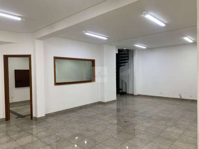 Sala Comercial para Locação em Belo Horizonte-MG, Bairro Santo Antônio: 5 Salas, 1 Banheiro, 5 Vagas de Garagem, 150m²!