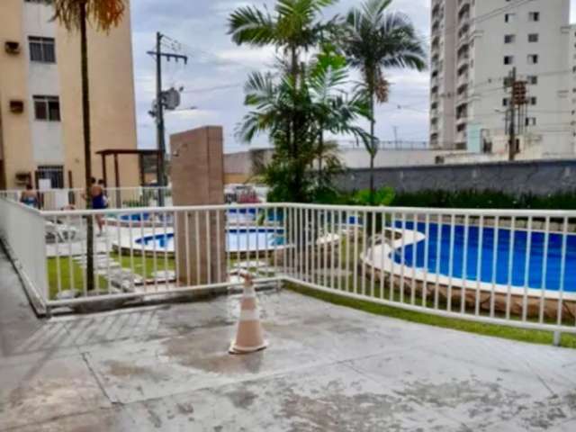 Vendo cobertura duplex no Cond. Ville