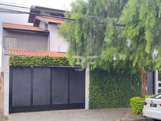 Casa com 3 dormitórios à venda, 213 m² por R$ 1.010.000,00 - Jardim Regina - Indaiatuba/SP