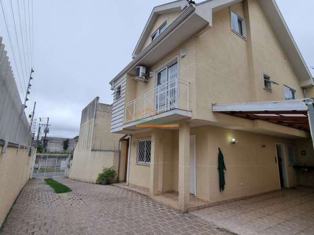 Casa com 3 quartos para alugar na Rua Engenheiro Ronald Machado da Luz, 174, Santa Felicidade, Curitiba, 125 m2 por R$ 3.500