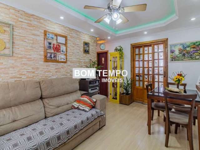 Apartamento 2 dormitórios/Quartos. Vaga Coberta.