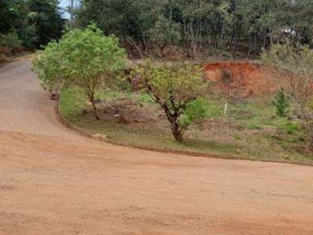 Terreno à venda no Estância Santa Maria do Laranjal - Atibaia/SP com 1011 m²