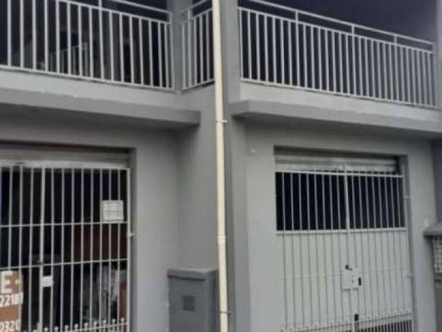 Casa de 174 m²  com varanda em ótima localização, Jardim Aeroporto III