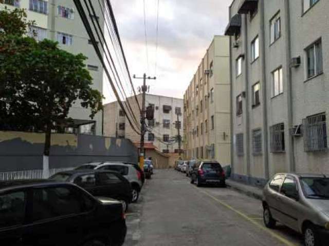 Apartamento com 2 quartos à venda na Estrada Marechal Miguel Salazar Mendes de Morais, Taquara, Rio de Janeiro, 55 m2 por R$ 160.000