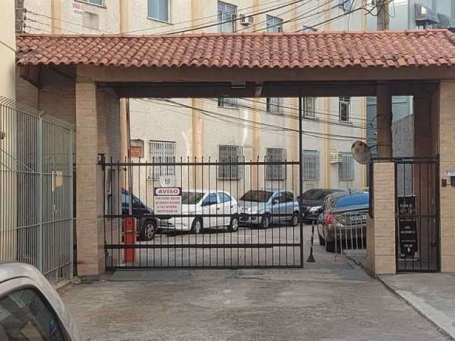 Apartamento com 2 quartos à venda na Estrada Marechal Miguel Salazar Mendes de Morais, Taquara, Rio de Janeiro, 50 m2 por R$ 165.000