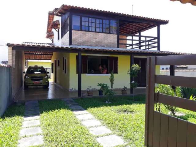 Casa com 4 quartos à venda na Rua das Camélias, Loteamento Praia do Coral (Tamoios), Cabo Frio, 90 m2 por R$ 380.000