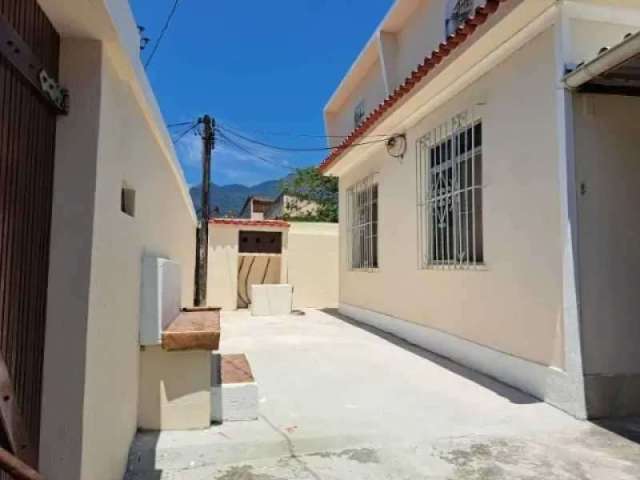 Casa com 4 quartos à venda na Rua Soldado Orlando Henrique, Anil, Rio de Janeiro, 456 m2 por R$ 795.000