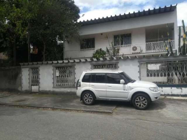 Casa com 5 quartos à venda na Rua Soldado Rodrigo da Silva, Curicica, Rio de Janeiro por R$ 790.000