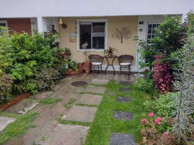 Casa em condomínio fechado com 3 quartos à venda na Rua Dumontina, Vargem Pequena, Rio de Janeiro, 100 m2 por R$ 520.000