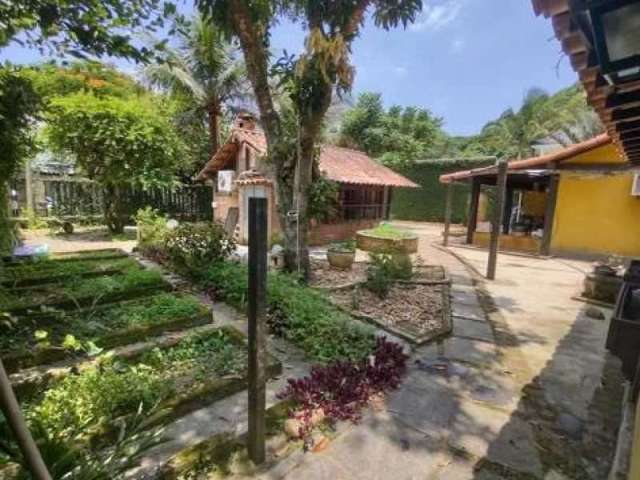 Casa em condomínio fechado com 3 quartos à venda na Rua Bela Floresta, Vargem Pequena, Rio de Janeiro, 540 m2 por R$ 780.000