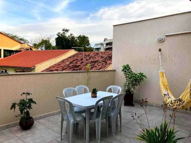 Casa em condomínio fechado com 4 quartos à venda na Rua Retiro dos Artistas, Pechincha, Rio de Janeiro, 113 m2 por R$ 580.000