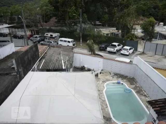 Casa em condomínio fechado com 4 quartos à venda na Estrada de Jacarepaguá, Anil, Rio de Janeiro, 200 m2 por R$ 620.000