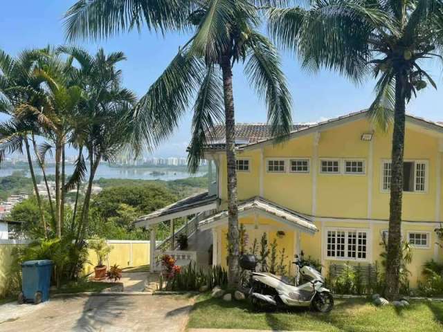 Casa em condomínio fechado com 4 quartos à venda na Estrada de Jacarepaguá, Itanhangá, Rio de Janeiro, 1500 m2 por R$ 1.400.000