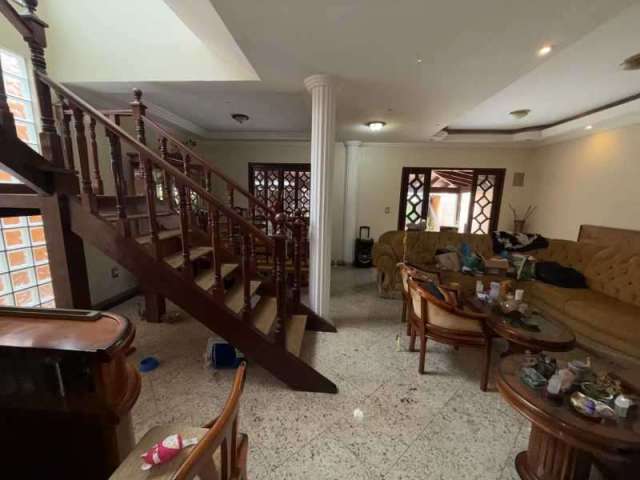 Casa em condomínio fechado com 4 quartos à venda na Estrada dos Bandeirantes, Vargem Pequena, Rio de Janeiro, 180 m2 por R$ 400.000