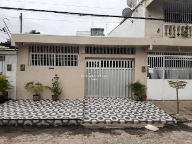 Casa à venda no bairro Engenho do Meio em Recife/PE