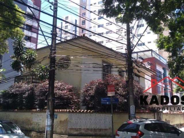 Casa a venda localizado no Bairro Graça em Salvador, Bahia