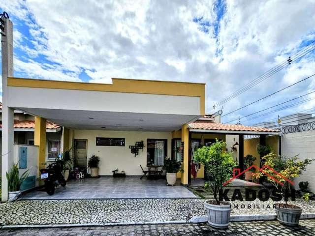 Imperdível - Casa em Condomínio à Venda em Feira de Santana-BA, Bairro Sim! 3 quartos, 1 suíte, 1 sala, 2 banheiros, 2 vagas de garagem, 200m².