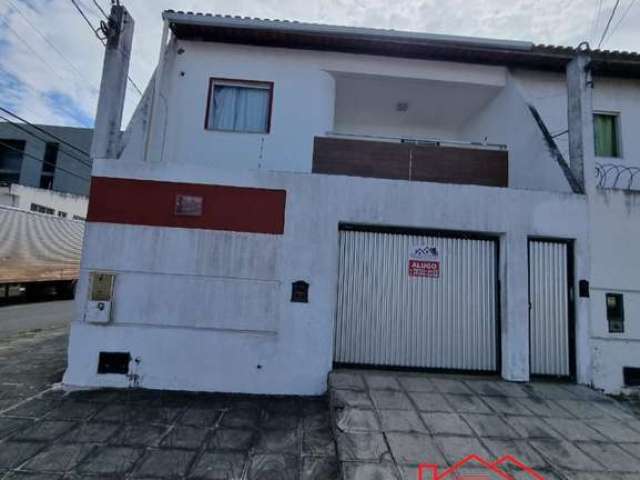 Casa para locação em Sobradinho, Feira de Santana-BA: 4 quartos, 1 suíte, 1 sala, 2 banheiros, 2 vagas, 200m². Agende uma visita!