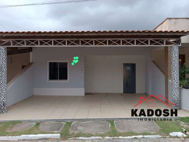 Imperdível casa em condomínio à venda em Feira de Santana-BA, no bairro Papagaio: 2 quartos, 1 sala, 1 banheiro, 2 vagas de garagem, 100,00 m² de área!