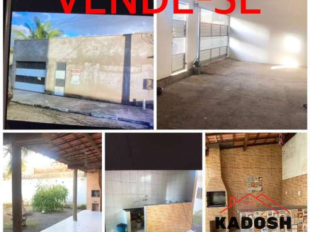 Casa à venda em Feira de Santana-BA, bairro Papagaio: 3 quartos, 1 suíte, 1 sala, 2 banheiros, 1 vaga de garagem, 250,00 m².