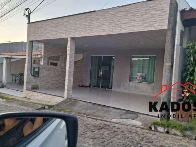 Casa em Condomínio de Luxo em Feira de Santana-BA, Bairro Sim: 2 Quartos, 1 Suíte, 2 Salas, 2 Banheiros, 2 Vagas, 130m².