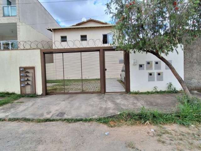 Casa com 3 quartos à venda na Rua Andrelândia, 419, Parque Xangri-Lá, Contagem por R$ 385.000