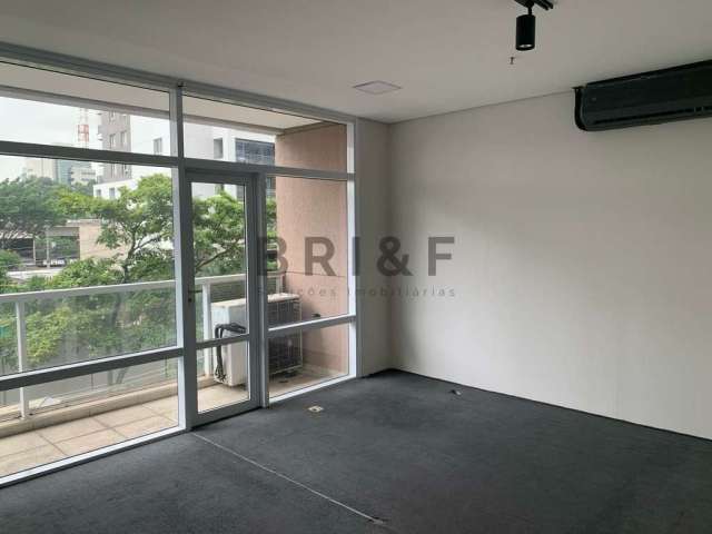 Sala comercial para locação no brooklin, 40 m², varanda, copa, lavabo e uma vaga.