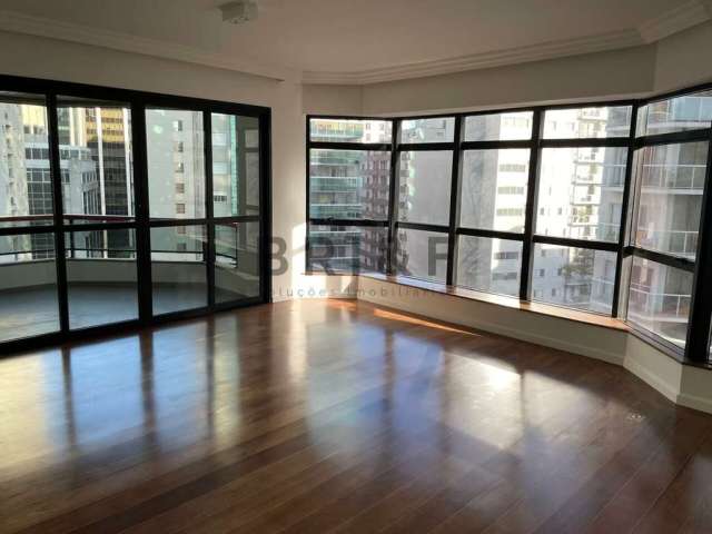 Apartamento para locação, 187m², 3 suites, closet, dependência de serviço, 3 vagas. Itaim Bibi.