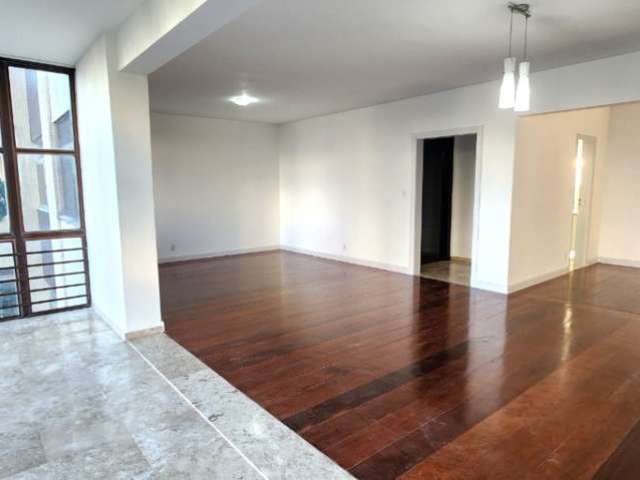 4 Suítes - Closet - 206,25 m² - Nascente - Quarto de Serviço - 3 Vagas de Garagem