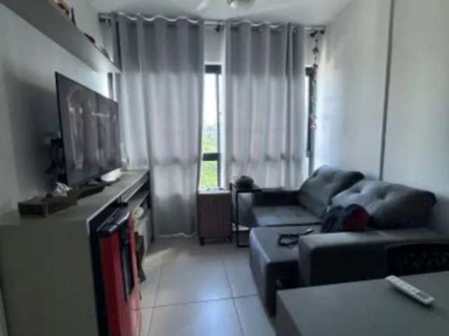 Quarto e Sala - 29 m² - Mobiliado - 1 Vaga de Garagem